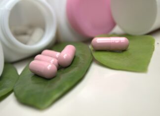 Panax Ginseng Nutrition: Health Benefits, Dosage, and Side Effects Panax Ginseng Nutrition Health Benefits, Dosage, and Side Effects