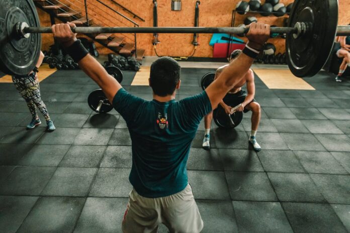 What Is CrossFit and Is It Right For You Here's What You Need To Know! What Is CrossFit and Is It Right For You Here's What You Need To Know!